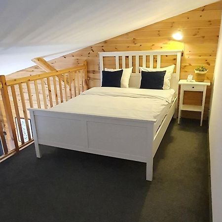 Babie Lato B&B Uniejow Buitenkant foto