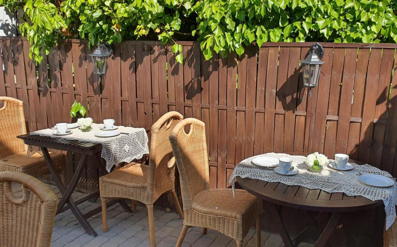 Babie Lato B&B Uniejow Buitenkant foto